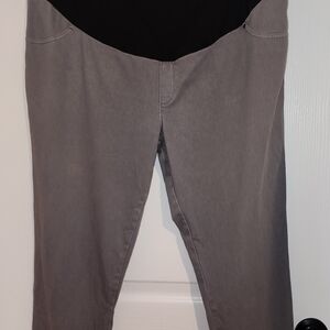 Time and Tru Women's Cropped Gray Jeans